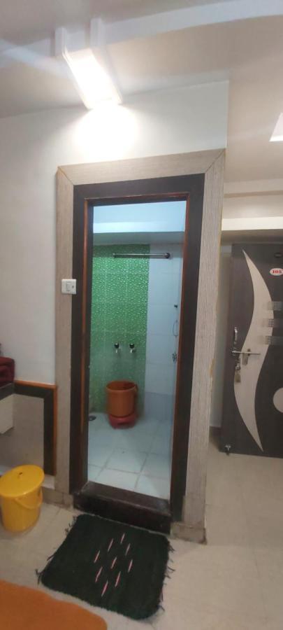 Sai Raghunandan Guest House Shirdi Zewnętrze zdjęcie